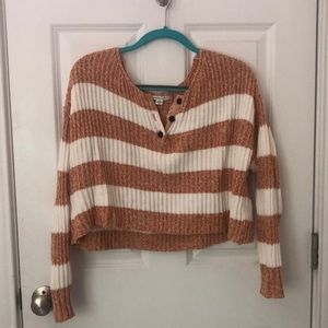 American Eagle. Cropped sweater. New condition